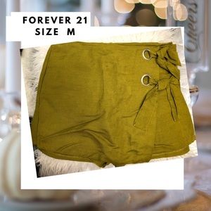 Forever 21 short skirt size M